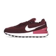 Burgundy Crush Sneaker met Wafelzool Nike , Red , Dames