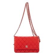 Pre-owned Leather shoulder-bags Chanel Vintage , Red , Dames