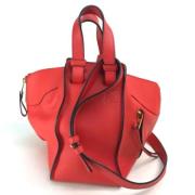 Pre-owned Leather handbags Loewe Pre-owned , Red , Dames