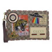 Pre-owned Leather clutches Gucci Vintage , Beige , Dames