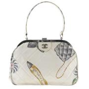 Pre-owned Canvas handbags Chanel Vintage , White , Dames