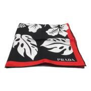 Pre-owned Silk scarves Prada Vintage , Multicolor , Dames