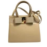 Pre-owned Leather handbags Salvatore Ferragamo Pre-owned , Beige , Dam...