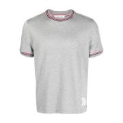 Grijze T-shirt met Logo-Patch en Strepen Thom Browne , Gray , Heren