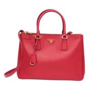 Pre-owned Leather shoulder-bags Prada Vintage , Red , Dames