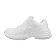 Modieuze Sneakers voor Mannen en Vrouwen Guess , White , Dames