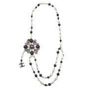 Pre-owned Fabric necklaces Chanel Vintage , Gray , Dames