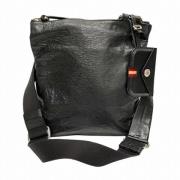 Pre-owned Leather shoulder-bags Bally Pre-owned , Black , Heren