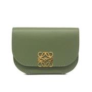 Pre-owned Leather wallets Loewe Pre-owned , Green , Dames