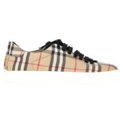 Pre-owned Cotton sneakers Burberry Vintage , Brown , Dames