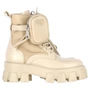 Pre-owned Leather boots Prada Vintage , Beige , Dames