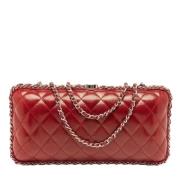 Pre-owned Leather clutches Chanel Vintage , Red , Dames