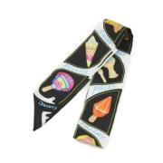 Pre-owned Silk scarves Hermès Vintage , Multicolor , Dames