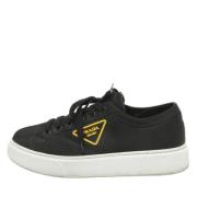 Pre-owned Canvas sneakers Prada Vintage , Black , Heren