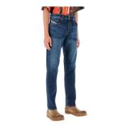 Tapered Jeans Medium Wash Distinctive Closure Diesel , Blue , Heren