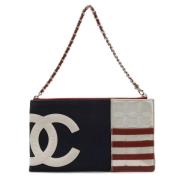 Pre-owned Canvas clutches Chanel Vintage , Blue , Dames