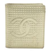 Pre-owned Leather wallets Chanel Vintage , Yellow , Dames