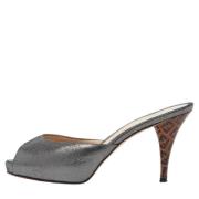 Pre-owned Suede sandals Fendi Vintage , Gray , Dames