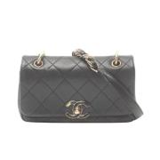 Pre-owned Leather chanel-bags Chanel Vintage , Black , Dames