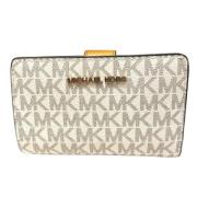 Pre-owned Canvas wallets Michael Kors Pre-owned , Beige , Dames