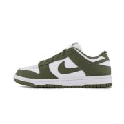 Stijlvolle Witte Olijf Sneakers Nike , Green , Dames