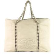 Pre-owned Leather chanel-bags Chanel Vintage , Beige , Dames