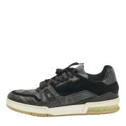 Pre-owned Canvas sneakers Louis Vuitton Vintage , Black , Heren