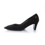 Pre-owned Suede heels Chanel Vintage , Black , Dames