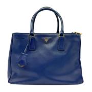 Pre-owned Leather prada-bags Prada Vintage , Blue , Dames