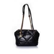 Pre-owned Leather chanel-bags Chanel Vintage , Black , Dames