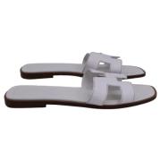 Pre-owned Leather sandals Hermès Vintage , White , Dames