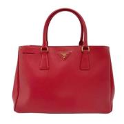 Pre-owned Leather prada-bags Prada Vintage , Red , Dames