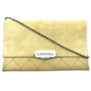 Pre-owned Suede chanel-bags Chanel Vintage , Beige , Dames