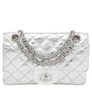 Pre-owned Leather chanel-bags Chanel Vintage , Gray , Dames