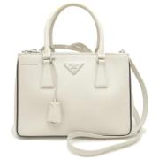 Pre-owned Leather handbags Prada Vintage , White , Dames