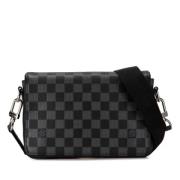 Pre-owned Canvas shoulder-bags Louis Vuitton Vintage , Black , Heren