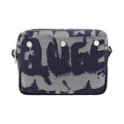 Indigo Denim Schoudertas met Graffiti Patroon Alexander McQueen , Blue...