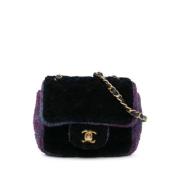 Pre-owned Fur crossbody-bags Chanel Vintage , Blue , Dames