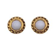 Pre-owned Metal earrings Chanel Vintage , Yellow , Dames