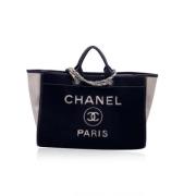 Pre-owned Wool totes Chanel Vintage , Black , Dames