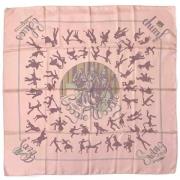 Pre-owned Silk scarves Hermès Vintage , Pink , Dames