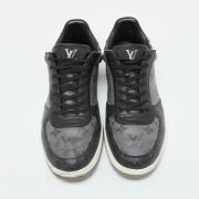 Pre-owned Coated canvas sneakers Louis Vuitton Vintage , Gray , Heren