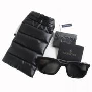 Pre-owned Plastic sunglasses Moncler Pre-owned , Black , Dames