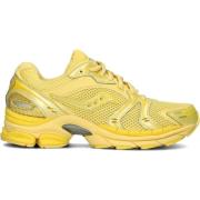 Gele Mesh Dames Sneakers Progrid Triumph Saucony , Yellow , Dames