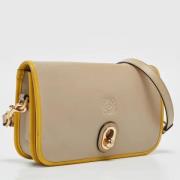 Pre-owned Leather shoulder-bags Loewe Pre-owned , Beige , Dames