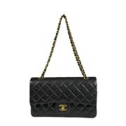 Pre-owned Suede chanel-bags Chanel Vintage , Black , Dames