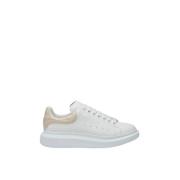 Witte Sneakers voor een stijlvolle look Alexander McQueen , White , He...