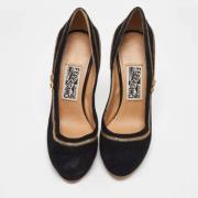 Pre-owned Suede heels Salvatore Ferragamo Pre-owned , Black , Dames