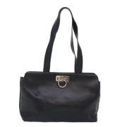 Pre-owned Leather shoulder-bags Salvatore Ferragamo Pre-owned , Black ...