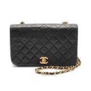 Pre-owned Leather crossbody-bags Chanel Vintage , Black , Dames